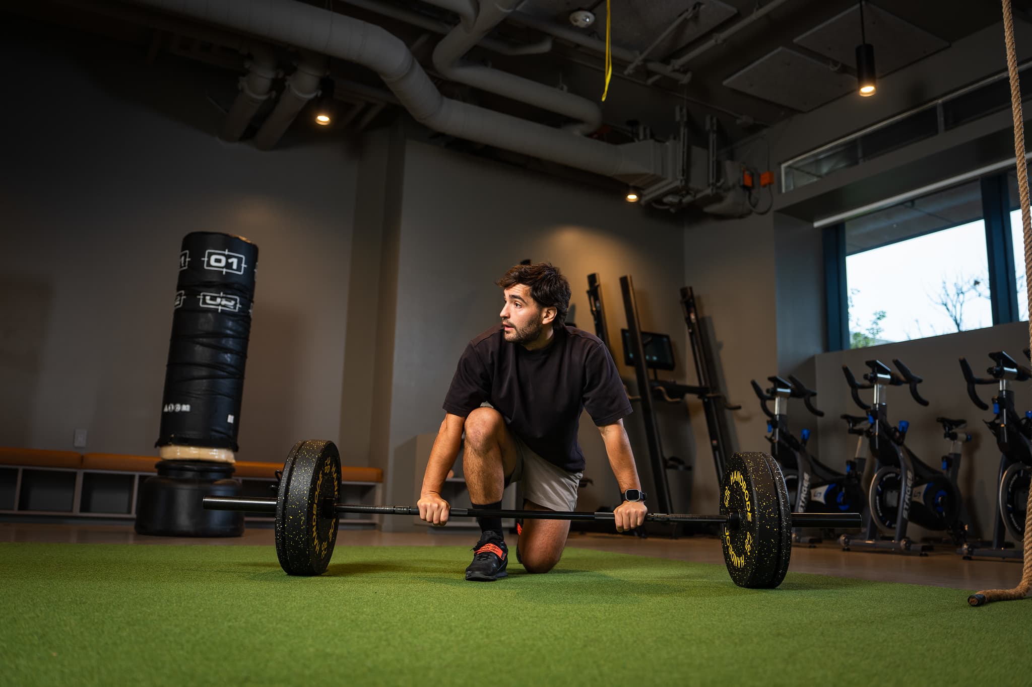 Luciano Martín Villafañe: Elite Sports Performance Coach in Seattle. Specializing in Calisthenics Training, Olympic Lifting, Tennis Coaching, and Football Skill Development.